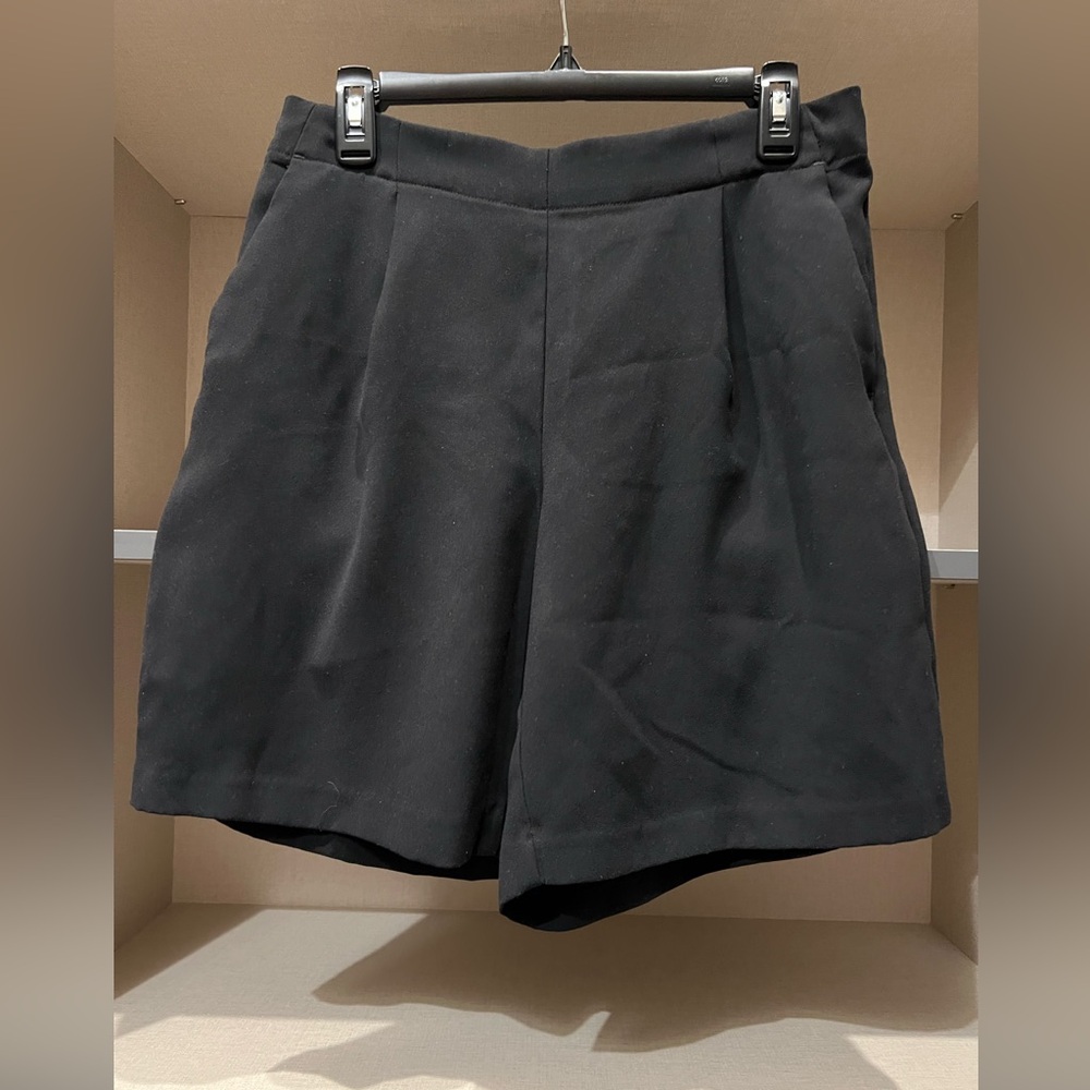 Loft Bermuda shorts with pockets size M